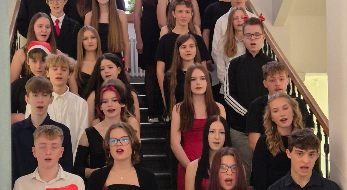 Vánoční koncert na schodech