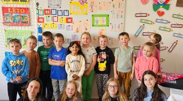 Týmové vyučování - návštěva žáků 5.A s Mgr. R. Plodíkovou / procvičení čtenářské gramotnosti/.